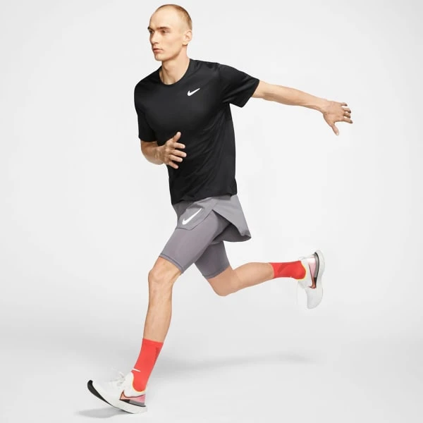 NIKE Men's Breathe Short-Sleeve Running Top 5 NIKE Men's Breathe Short-Sleeve Running Top - Image 5