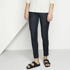 BIRKENSTOCK Men's Arizona Essentials EVA Sandals -Fam By Style 2086004 001 alt6