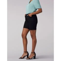 LEE Women's Mid-Rise Chino 7" Short -Fam By Style 2056967 001 alt2