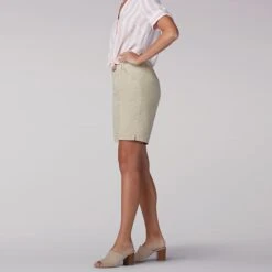 LEE Women's 9" Chino Bermuda Short -Fam By Style 2056972 107 alt2