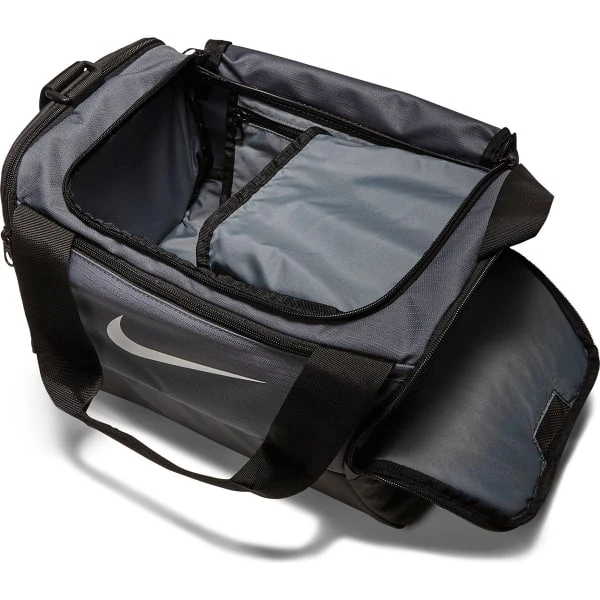 NIKE Brasilia Training Duffel Bag 4 NIKE Brasilia Training Duffel Bag - Image 4