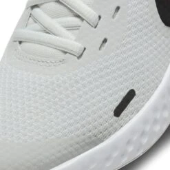 NIKE Little Girls' Revolution 5 Sneaker -Fam By Style 2064565 101 alt8