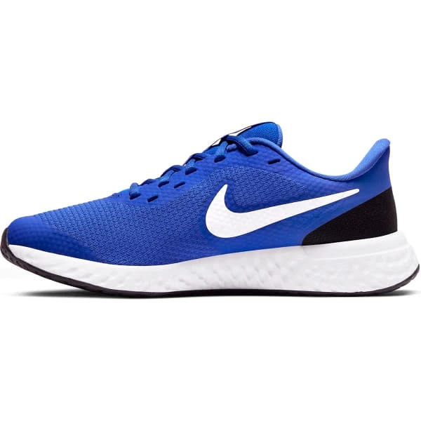 NIKE Boys' Revolution 5 Running Shoe, Wide 4 NIKE Boys' Revolution 5 Running Shoe, Wide - Image 4