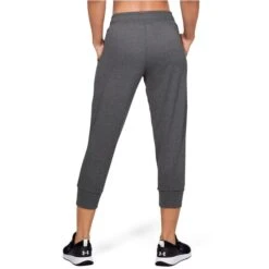 UNDER ARMOUR Women's UA Tech Capris 9 UNDER ARMOUR Women's UA Tech Capris -Fam By Style 2072961 002 alt3
