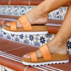 REEF Women's Cushion Vista Hi Platform Sandals 9 REEF Women's Cushion Vista Hi Platform Sandals -Fam By Style 2083717 201 alt4