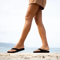 REEF Women's Cushion Breeze Sandals -Fam By Style 2085727 001 alt5