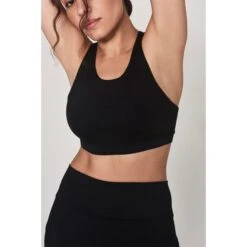 YOGAWORKS Women's Kim Essential Bra W/ Cross Back Straps 11 YOGAWORKS Women's Kim Essential Bra W/ Cross Back Straps -Fam By Style 2088377 001 alt5